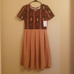 LuLaRoe Medium Amelia